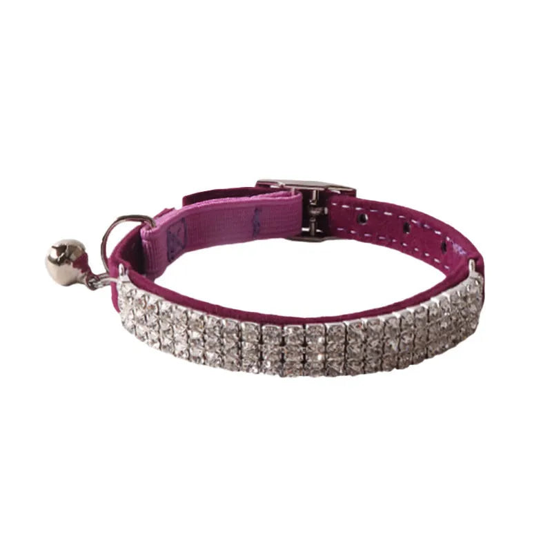 Flannel elastic buckle cat collar showing gang drill design and adjustable length of 28cm