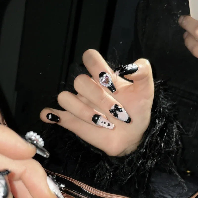 Black pink heart hand-painted detachable manicure with bow and XINGX patterns in four sizes