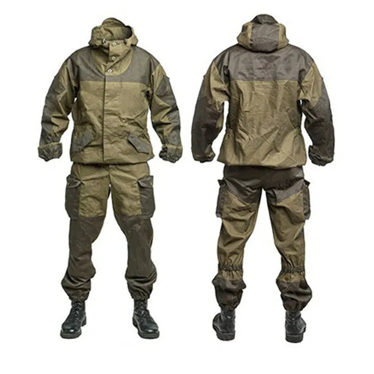 Special Forces Mountain Battle Suit in cotton blend, waterproof and windproof, for outdoor activities like hiking and climbing.