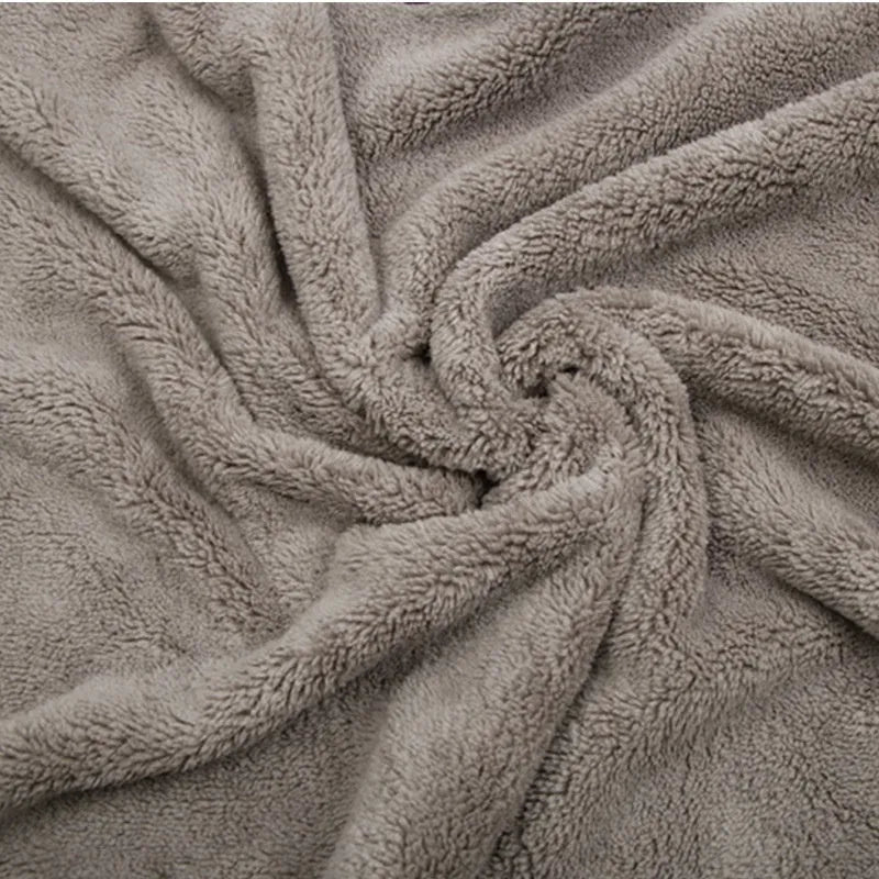 Microfiber car wash towel shown in three size options: 75x35cm, 60x40cm, and 100x40cm.