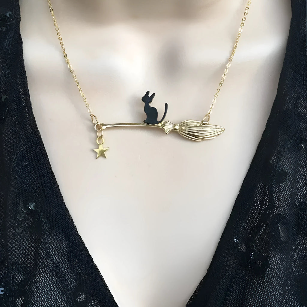 Halloween black cat pendant necklace in alloy with choice of gold or silver finishes