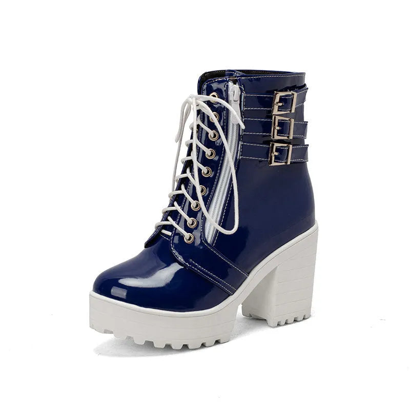 Women's thick-heeled short boots in black with 6-8cm heel and waterproof platform sole
