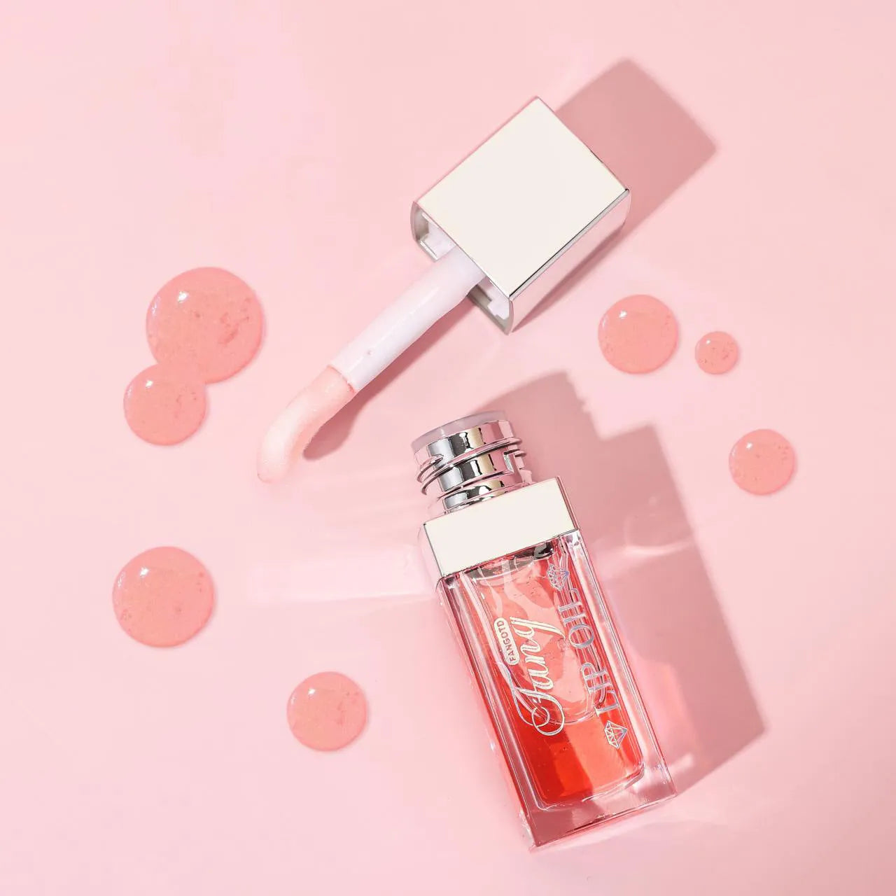 Bright hydrating mint lip gloss in five colour shades with lip essence oil
