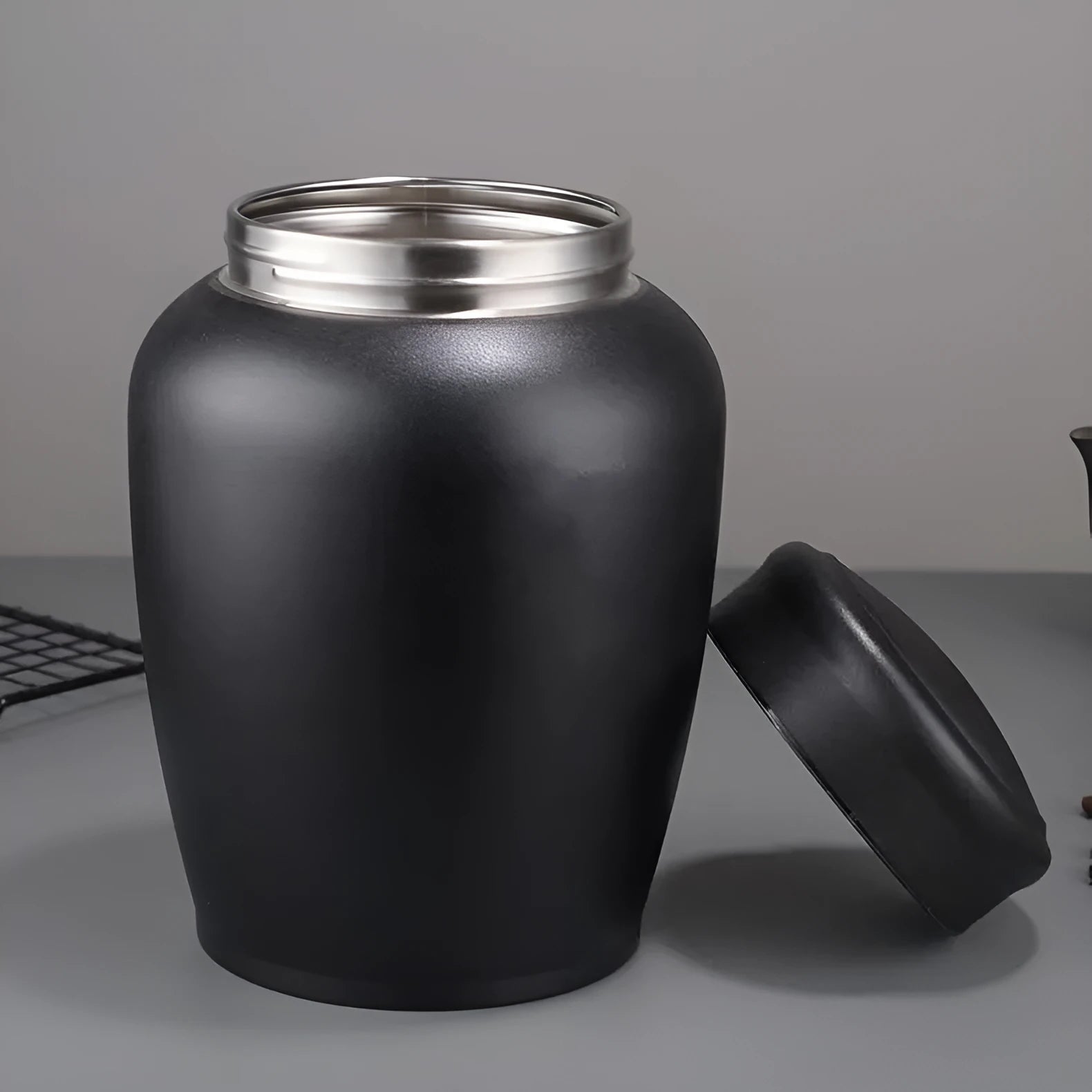 Stainless steel Chinese style hand-painted ashes urn with 2500ml capacity