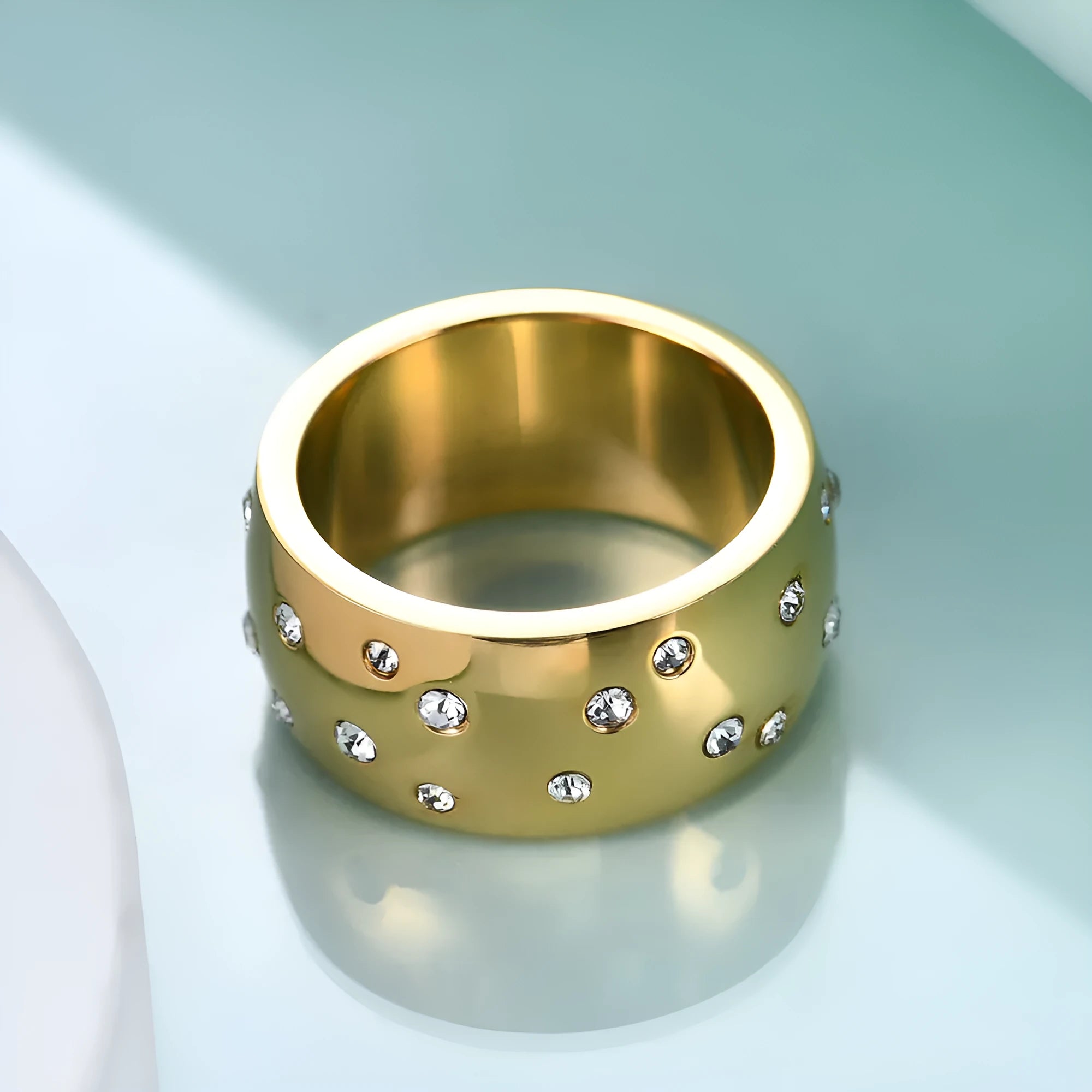 Titanium steel women's couple ring with diamond treatment in round geometric shape