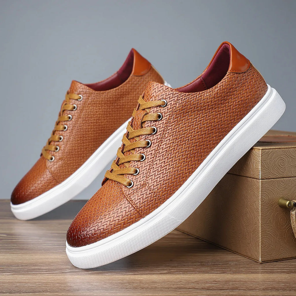 Men's black red yellow business shoes with PU upper and rubber sole low top design