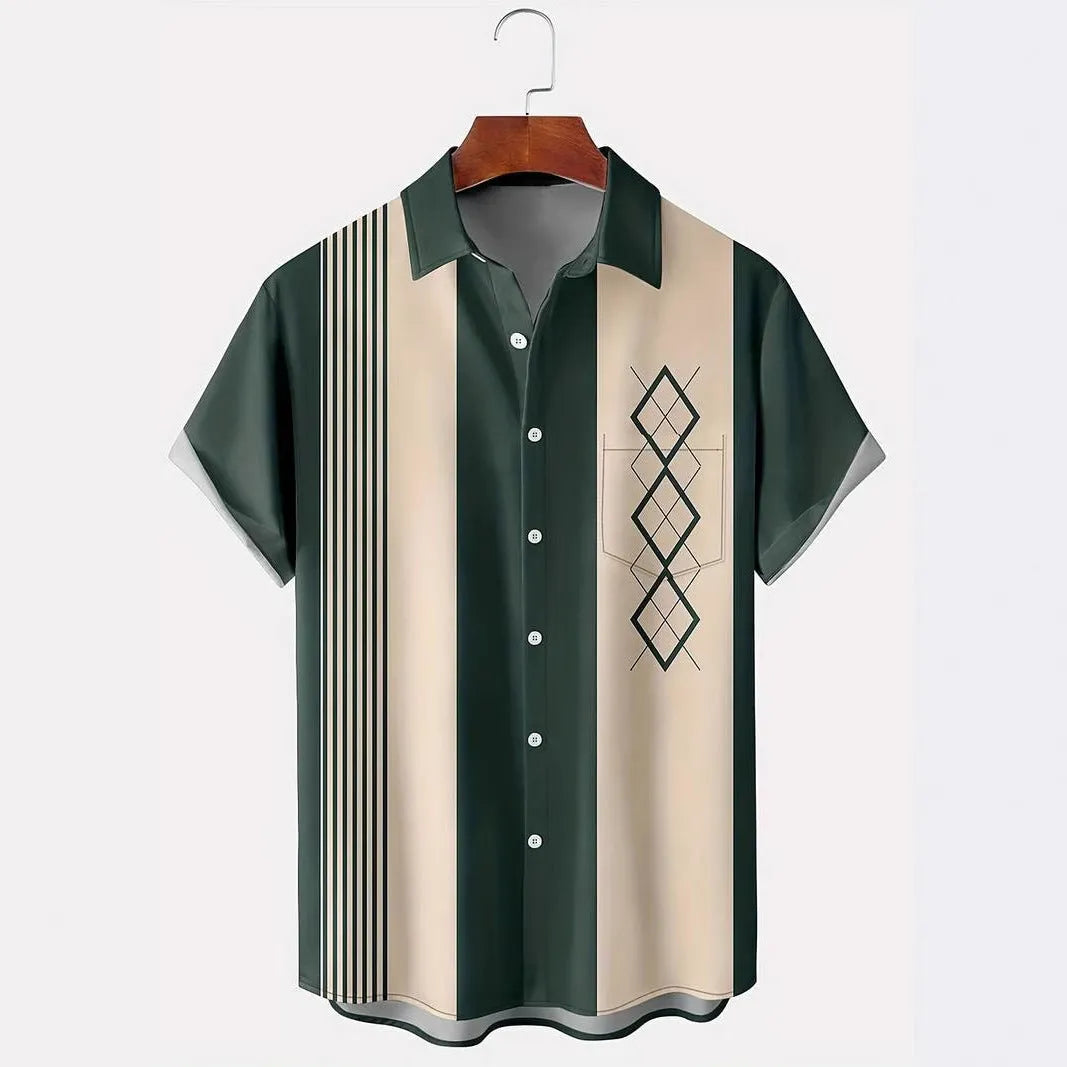 Men's plaid pattern cardigan shirt with lapel collar and short sleeves in loose fit