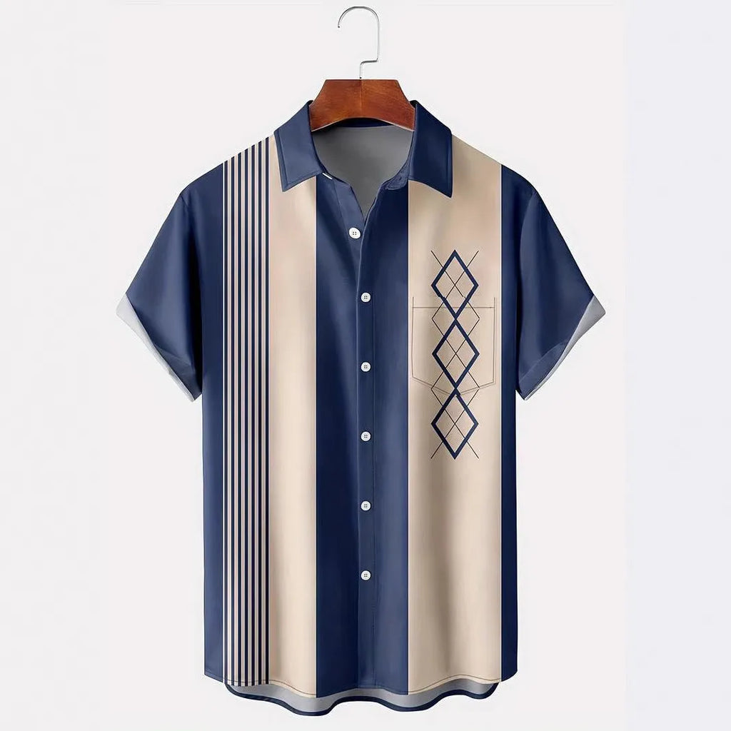 Men's plaid pattern cardigan shirt with lapel collar and short sleeves in loose fit