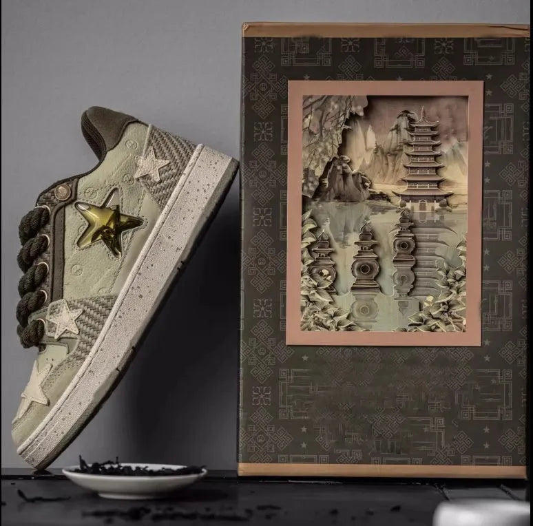 Small Crowd Original China-Chic Star Shoes in green with star pattern, low-top design, and rubber sole