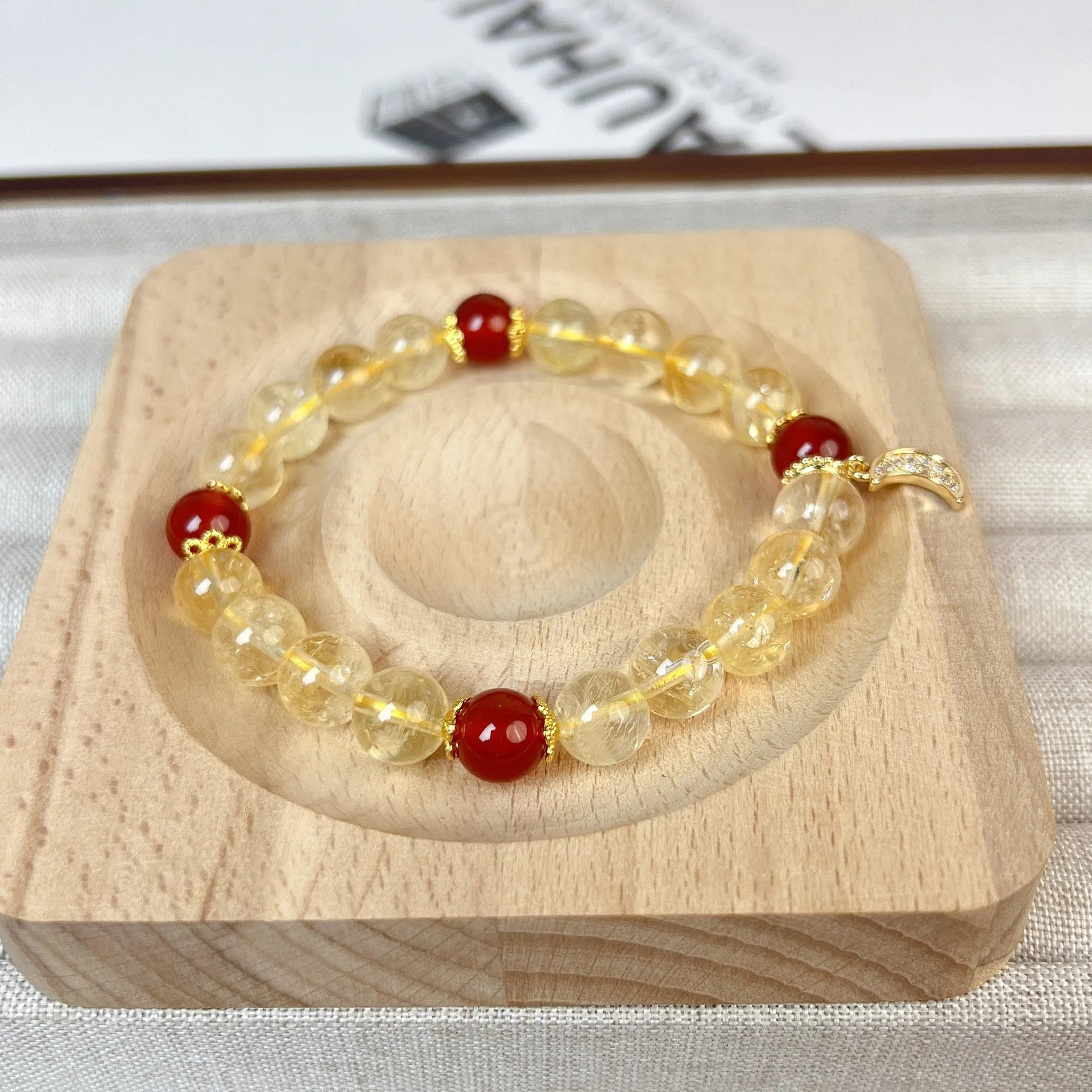 Citrine red agate crystal bracelet with manual craftsmanship for women's jewellery