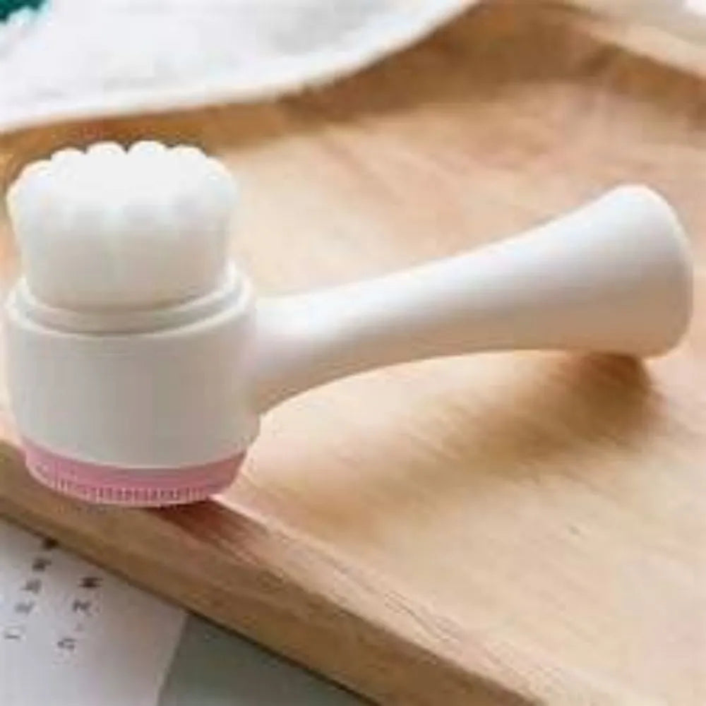 Blue pet paw brush measuring 13.5cm for dog and cat grooming with PP construction
