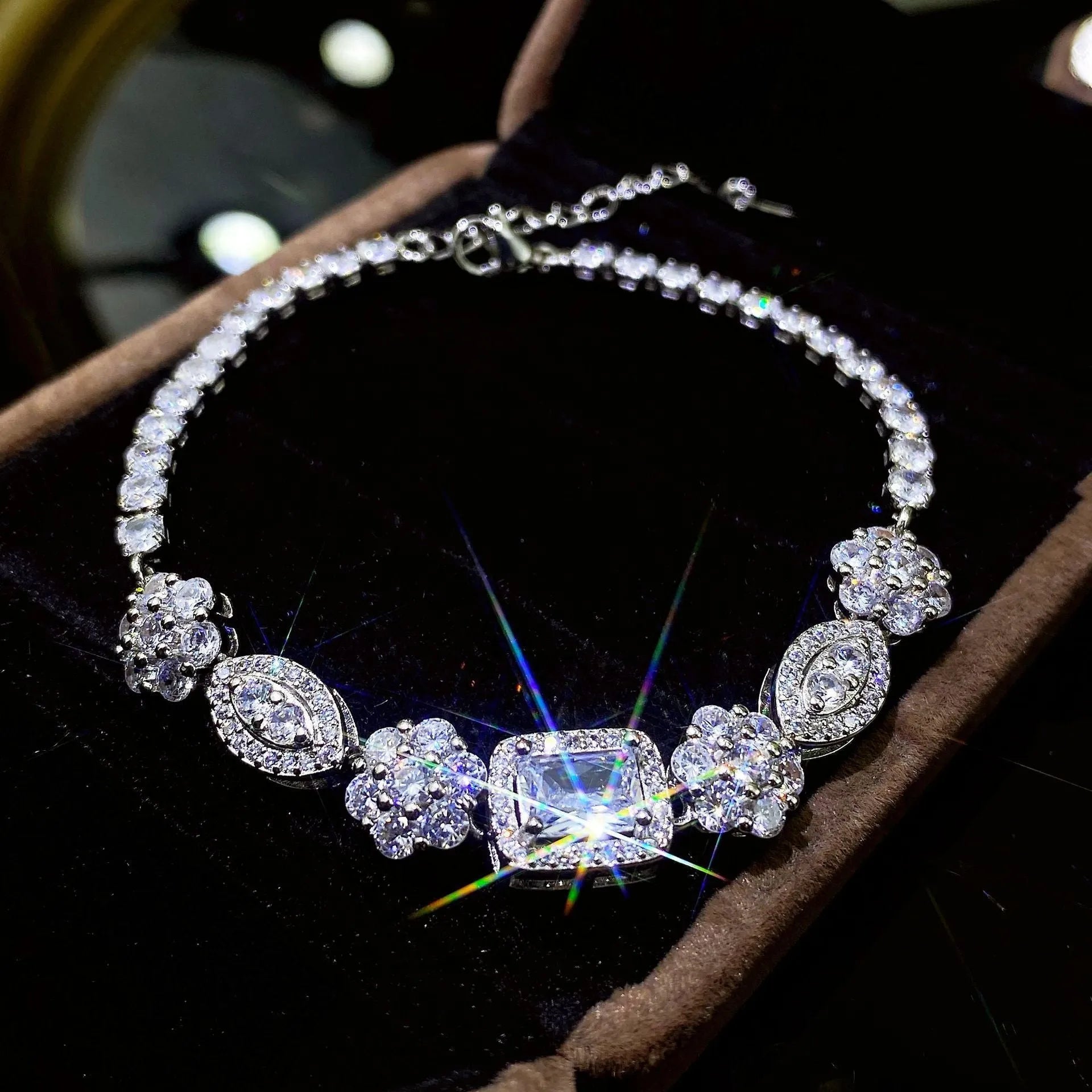 Women's geometric bracelet with adjustable 16-19cm length, copper white gold plating, and inlaid zircon stones