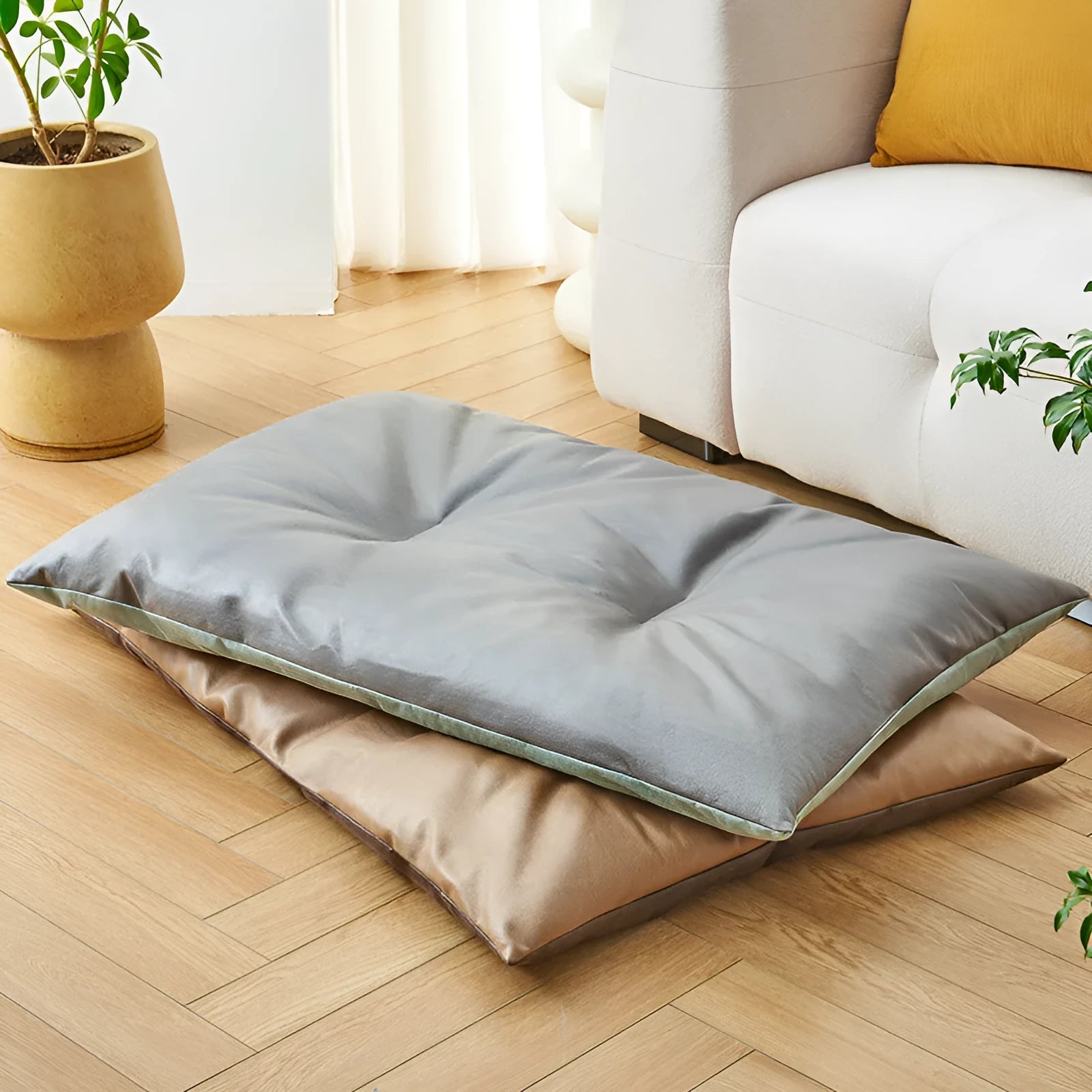 Blue and coffee coloured lightweight pet nest mat for cats and dogs, shown in four sizes S, M, L, and XL.