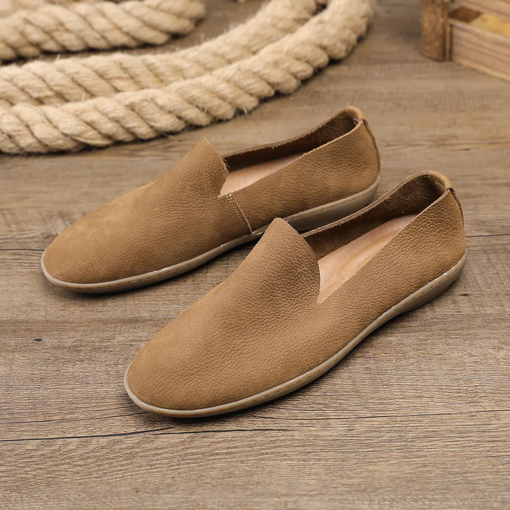 Handmade men's shoes in khaki with first layer cowhide interior and rubber sole