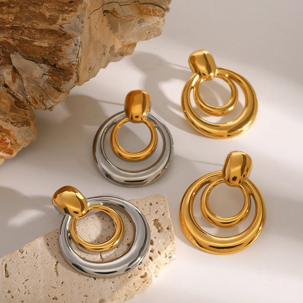 Geometric double-layer hollow stud earrings with 18K gold plating and 0.8cm diameter