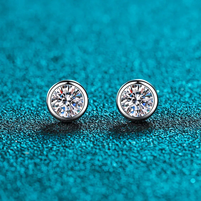 925 sterling silver earrings with Pt950 gold plating and geometric designs featuring moissanite or zircon stones