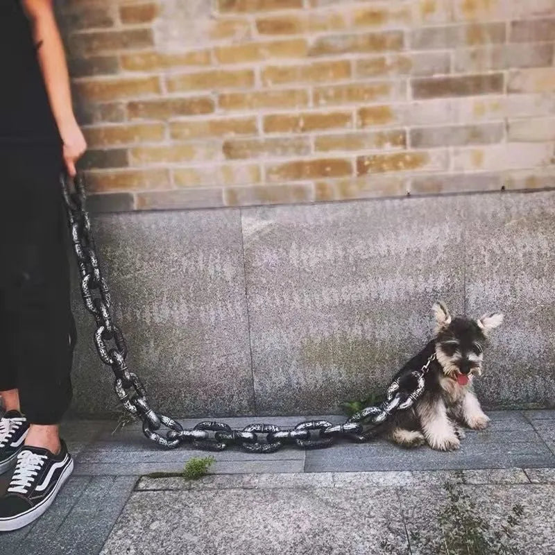 Dog leash in bronze, antique silver, or black colour with length options of 1.5 m, 2 m, or 3 m, made from PP material.
