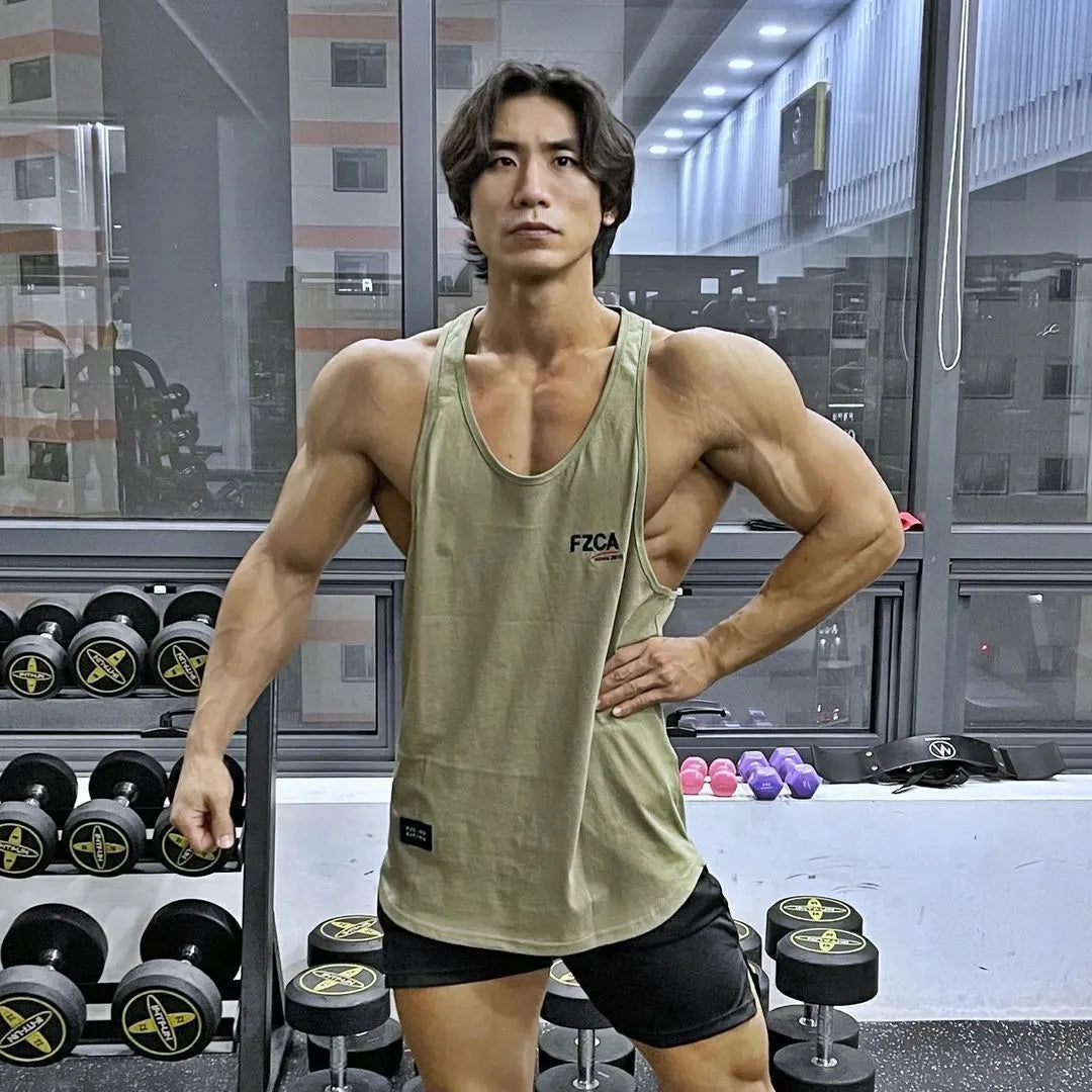 Men's cotton fitness vest in various colours for summer running and training activities