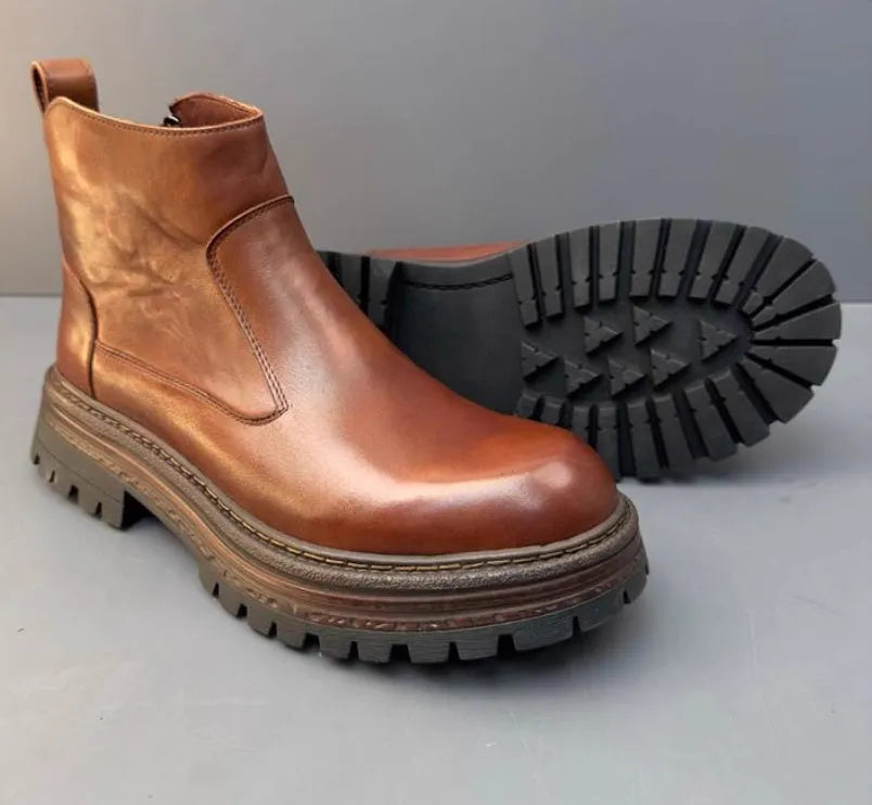 Men's Chelsea boots in black or brown with first layer cowhide vamp lining, zip closure and thick bottom heel, sizes 38-44