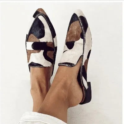 Women's black and white apricot retro pointed-toe low heel shoes with imitation horse hair pattern and suede upper