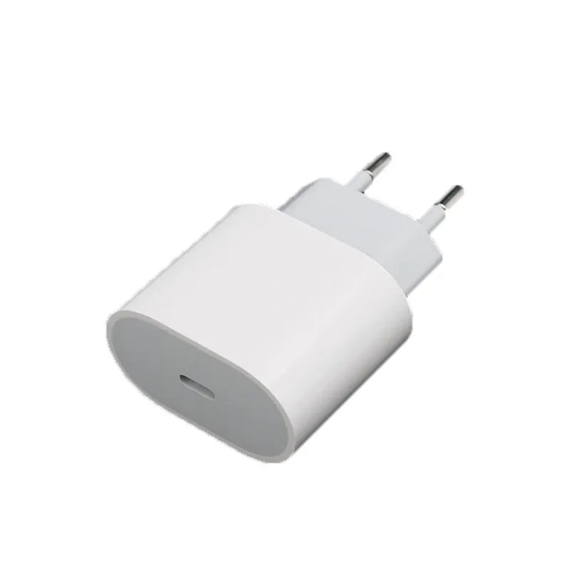 Mobile phone charger with USB port and American or European plug options for 3100mA charging
