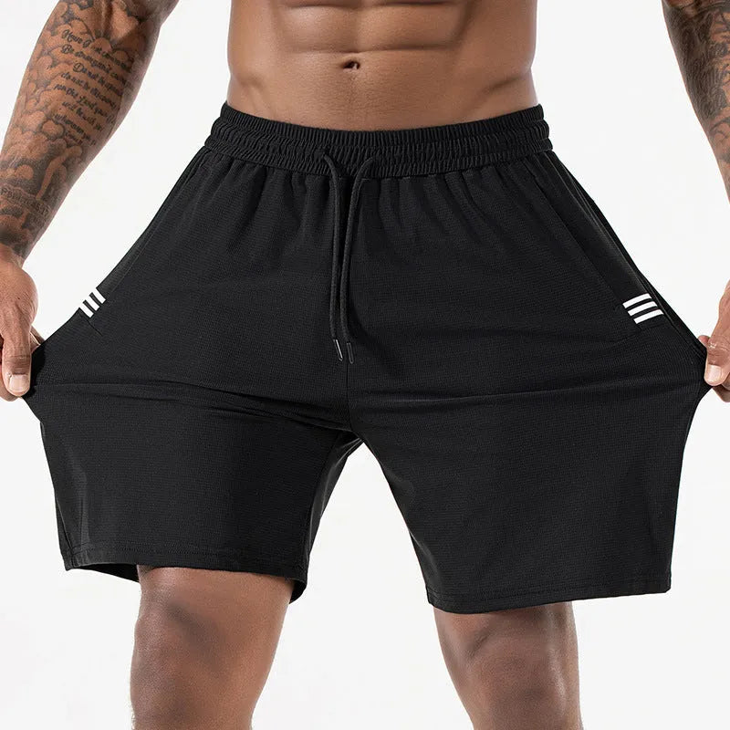 Men's black ice silk quick-drying shorts with high waist and cropped length for sports wear