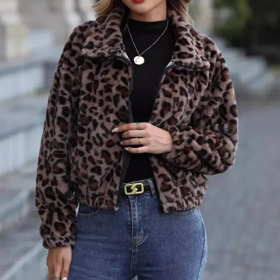 Women's leopard print plush coat with raglan sleeves and zipper closure in loose fit