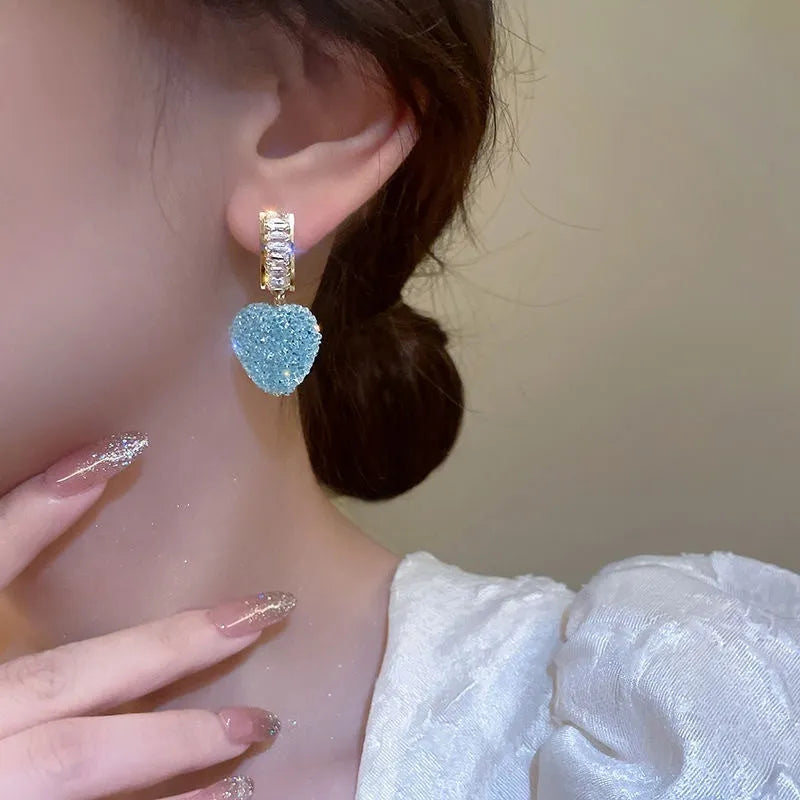 Women's heart-shaped candy stud earrings in pink or blue alloy metal