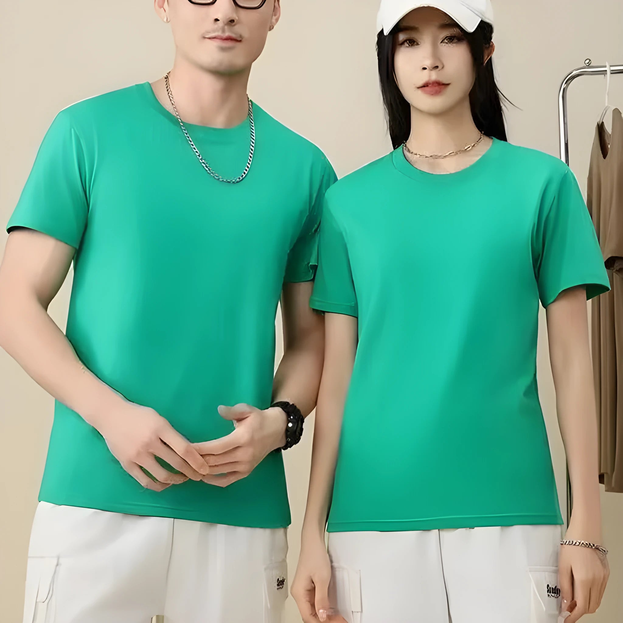 Unisex loose fit cotton t-shirt in multiple solid colours with short sleeves for summer wear