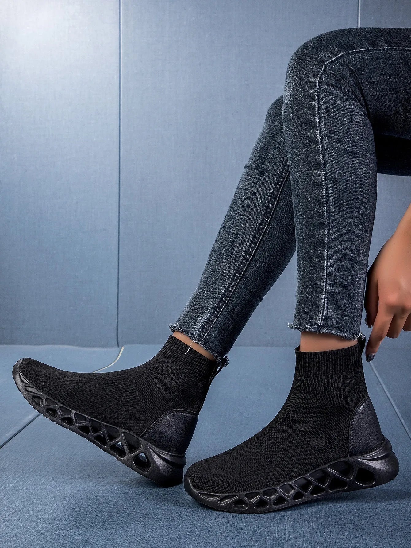 Women's casual sock boot shoes with mesh upper and flat sole in Terracotta Warriors colour