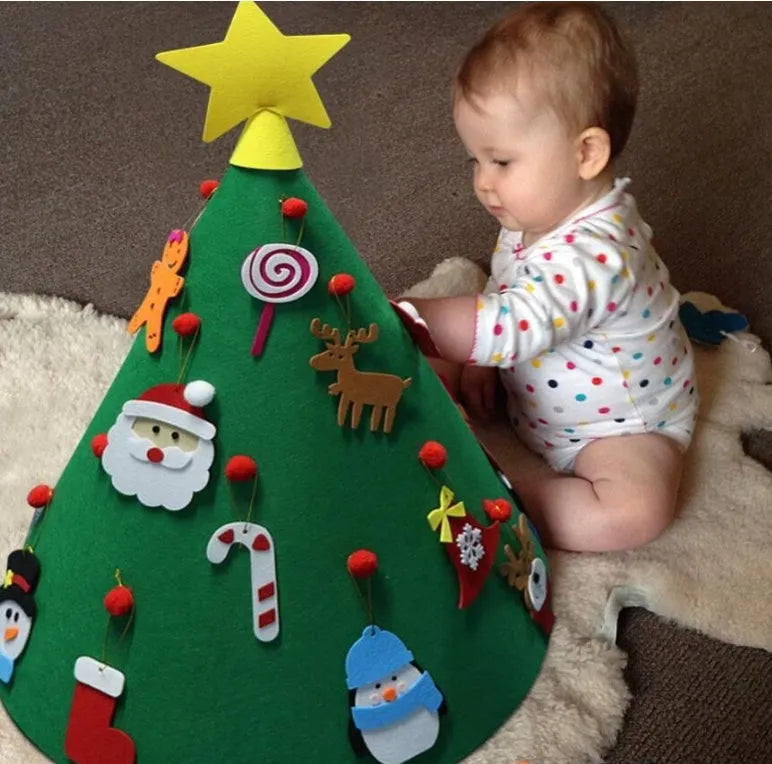 Felt Christmas tree DIY kit for children with three-dimensional tree pendant and puzzle elements