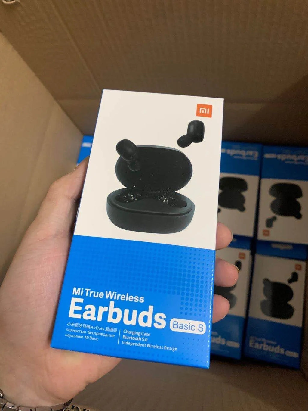 Redmi AirDots 2 black true wireless headphones with charging case and three ear tip sizes