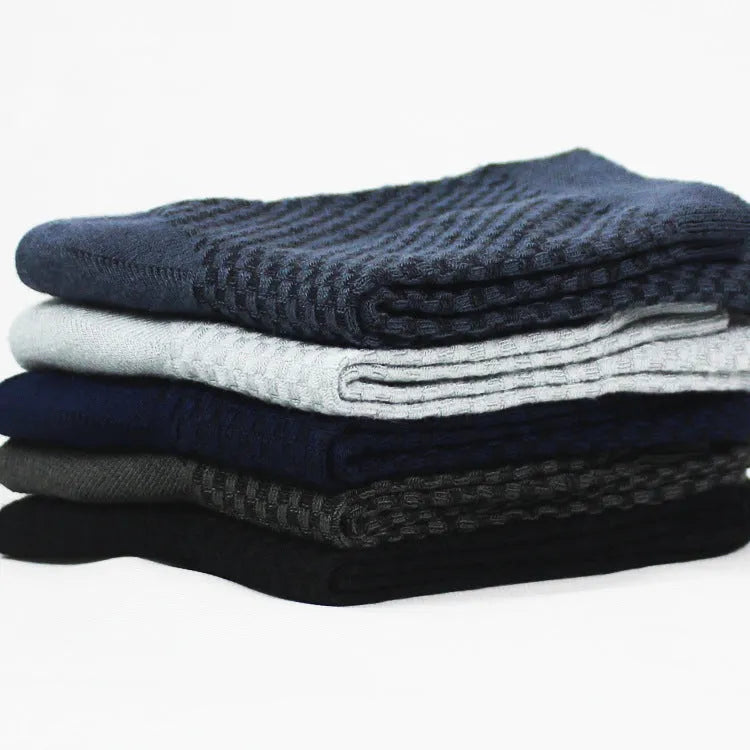 Men's bamboo fibre business socks with small square pattern in five colours, sized 38-44