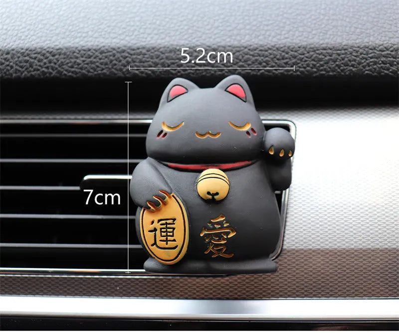 Black and white cat design resin car vent aromatherapy clip with cotton pads