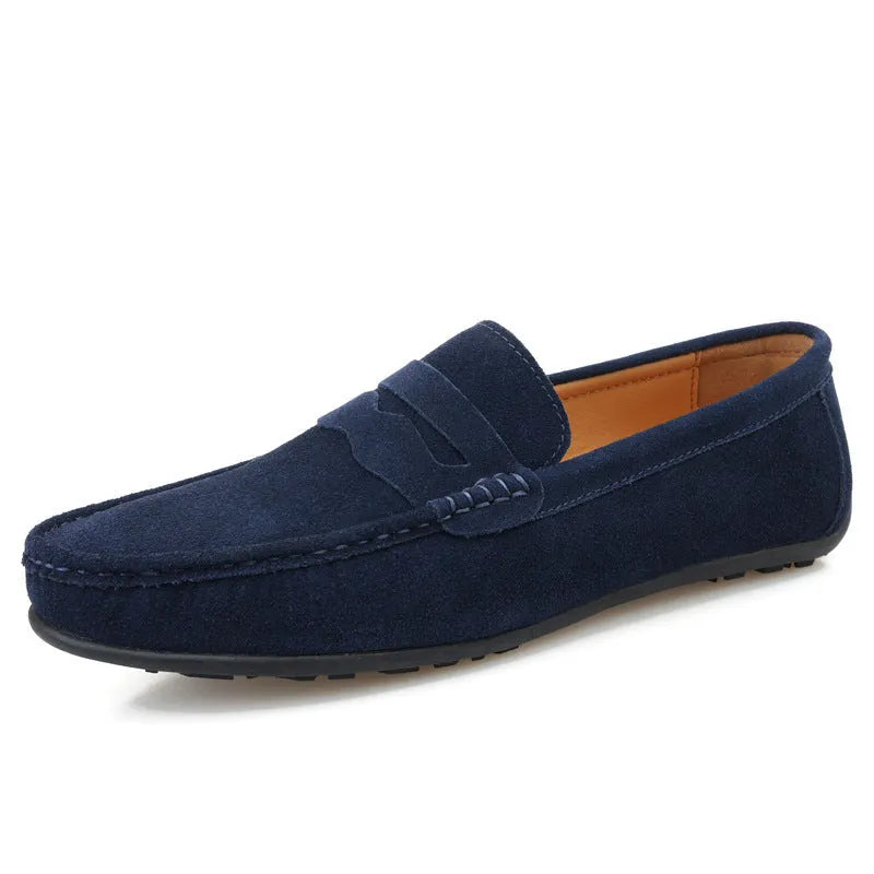 Men's solid colour suede loafers with round toe and flat rubber sole