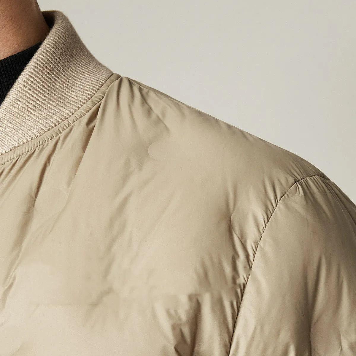 Men's gray duck down jacket with stand-up baseball collar and zip front, sizes M-3XL, black or khaki.