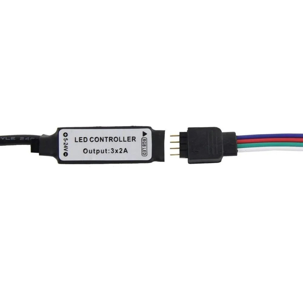 Close-up of a flexible white USB LED light strip with SMD5050 chips and a USB plug.