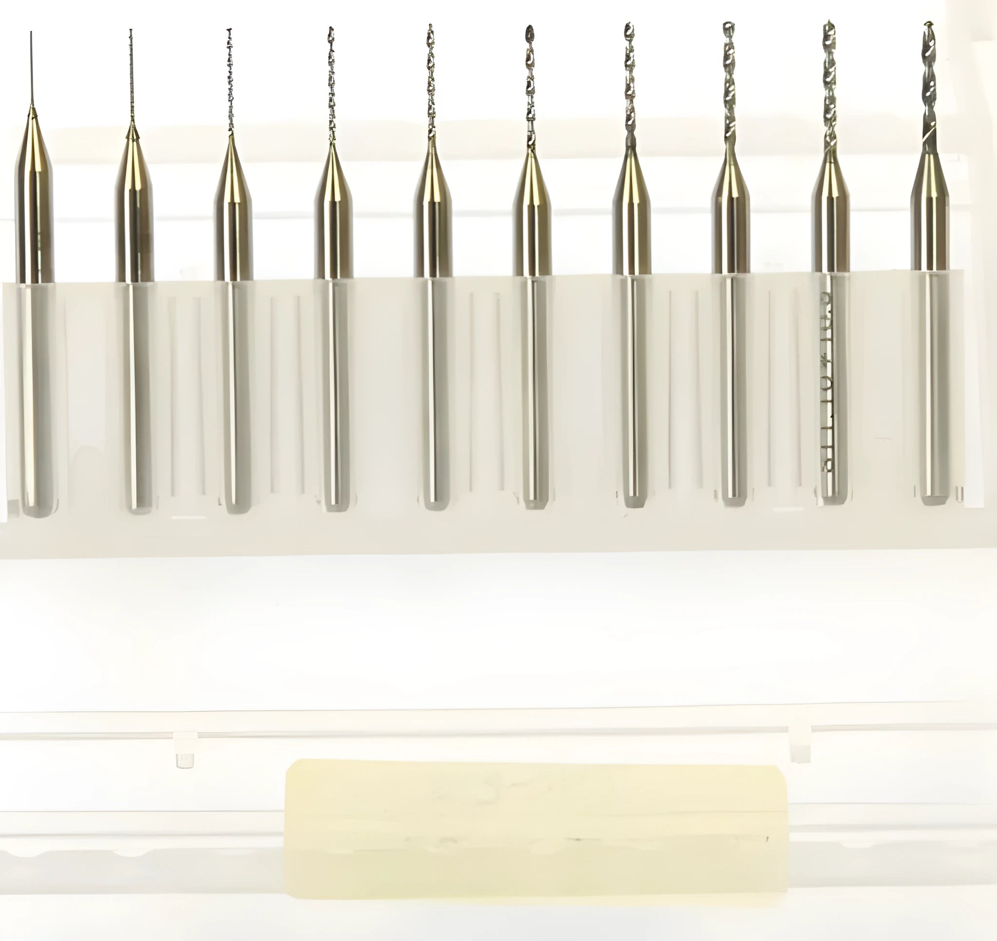 Imported tungsten carbide micro-engraving bit with 0.10mm to 2.00mm diameter range for precision circuit board processing