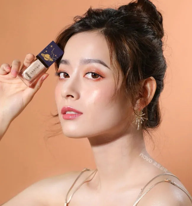 NOVO Stereo Shaping Liquid Eyeshadow 7ml bottle with glitter galaxy water-light finish and four shades