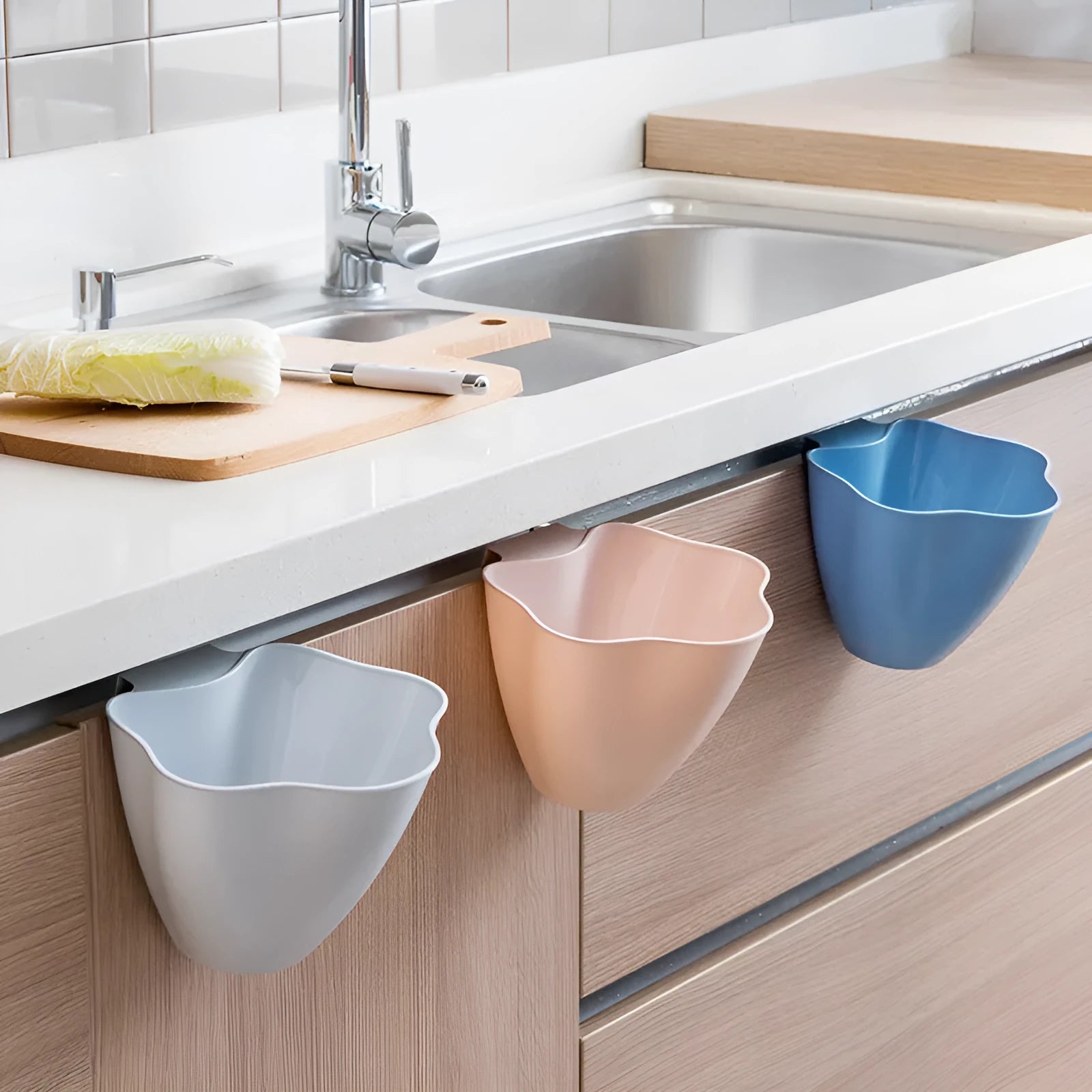 Nordic blue polypropylene kitchen cabinet trash can with 21x16x14cm dimensions
