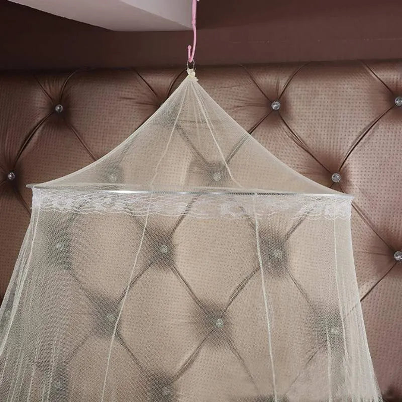Double bed mosquito net in pink or white, polyester, single opening, installation-free.