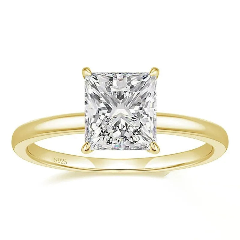 925 silver geometric ring with round zirconium centre in silver finish on grey background