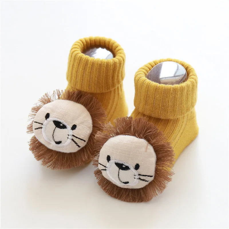 Baby floor socks in cotton with breathable fabric, showing size options XS S M and design variations including bows and animal prints