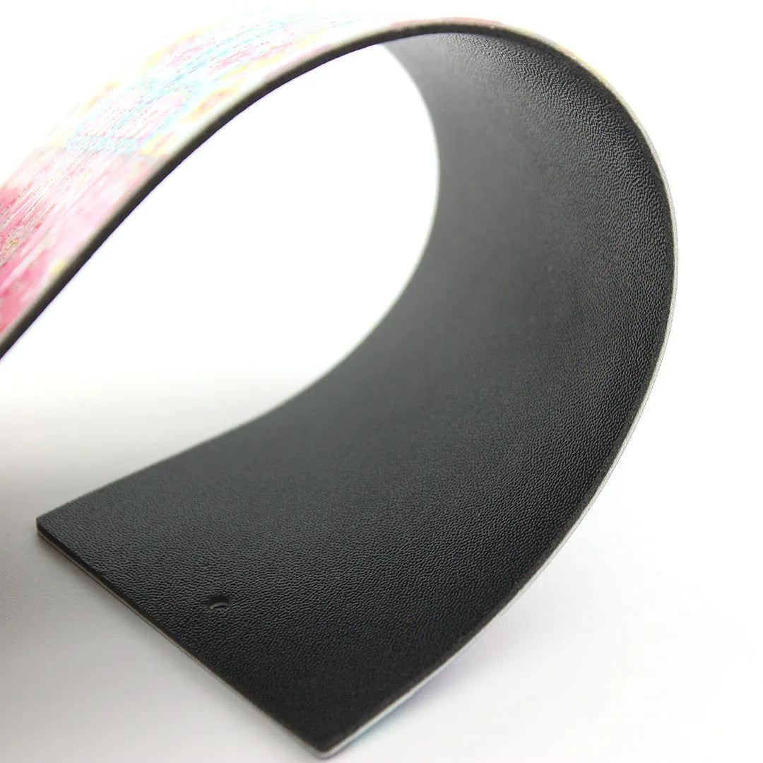 DIY 5D diamond painting bookmark kit with pendant measuring 6 by 21 centimetres