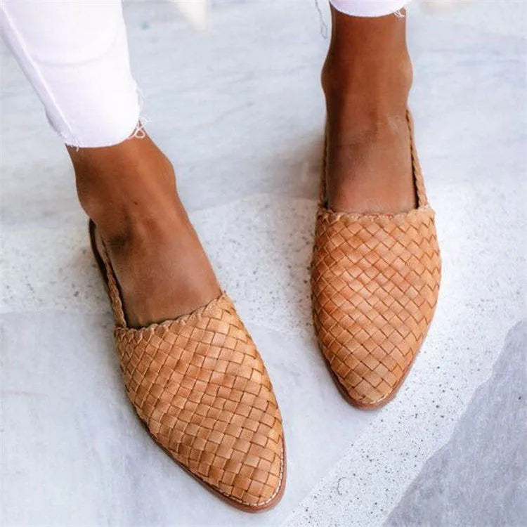 Baotou flat sandals with buckle fastening, pointed toe, and microfibre upper in various colours