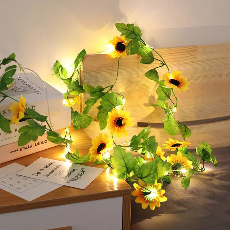 Maple leaf rattan light string, 10 metres, 100 warm white LEDs, copper wire, IP54, battery or USB powered