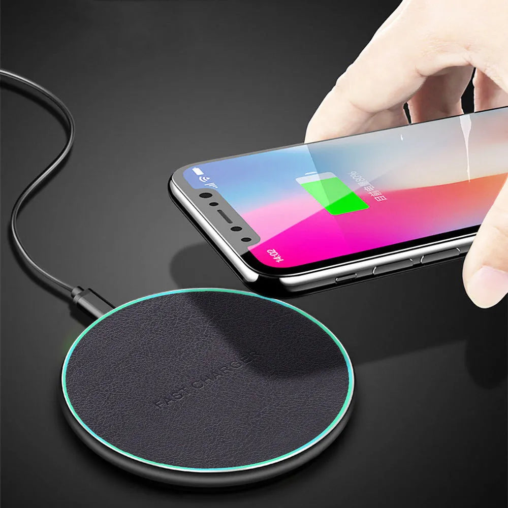 Black aluminium alloy car wireless charger with 10W fast charging for Apple Samsung Huawei Xiaomi phones