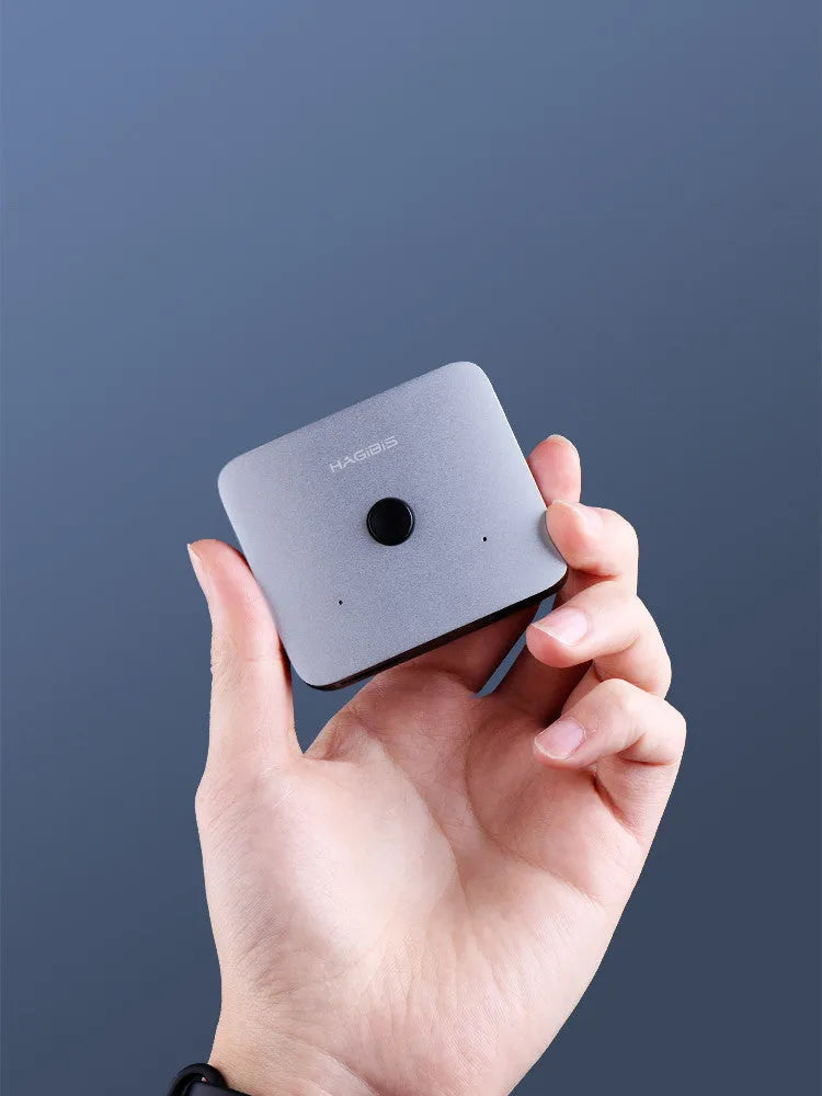 Grey Haibeisi HDMI 1-input 2-output switcher splitter device for 4K video signals.