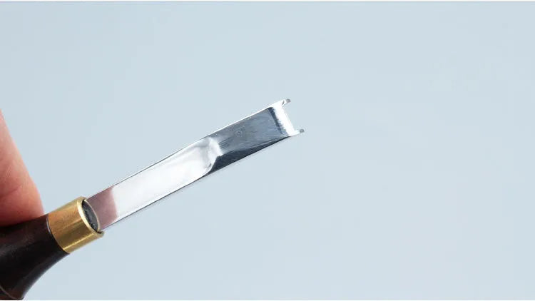 Leather hand tool for thinning wide shovel edges with 35cm blade length and sectional cutting design