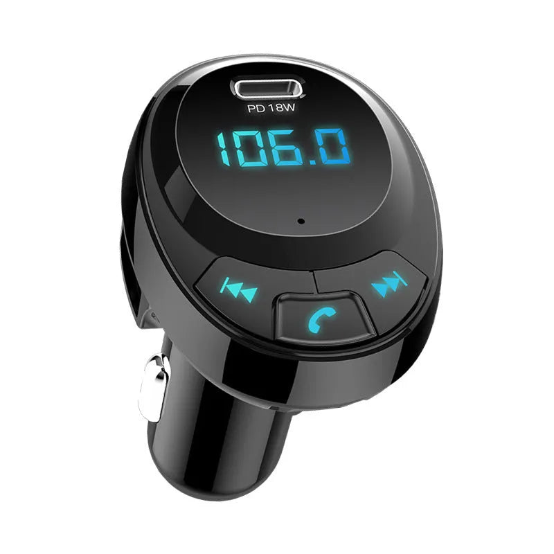 Voiture MP3 Bluetooth car charger with digital display and dual USB ports for in-car charging